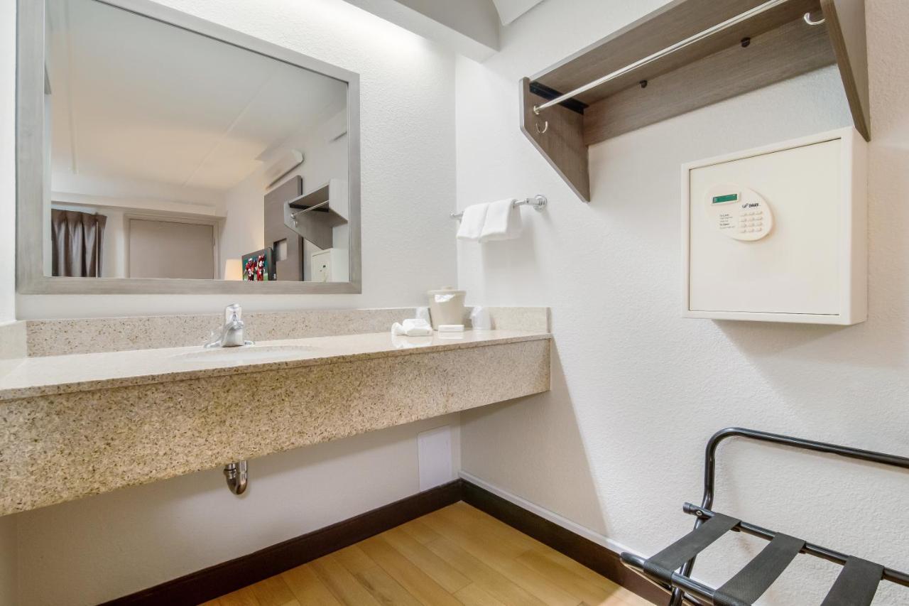 Red Roof Inn Durham - Duke Univ Medical Center מראה חיצוני תמונה